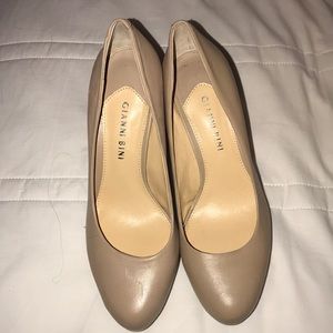 Nude Gianni Bini Heels